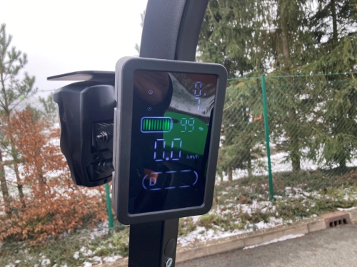 Čelní vysokozdvižný vozík EFL203 80V/230Ah; 60A, externí nabíječ