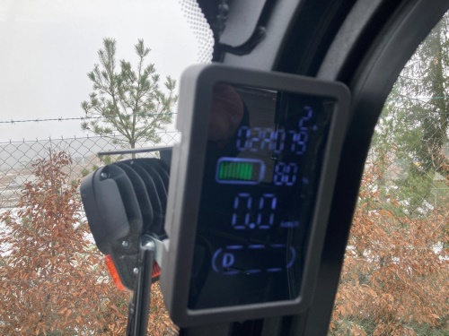 EFL353 80V/280Ah; 150A externí nabíječ