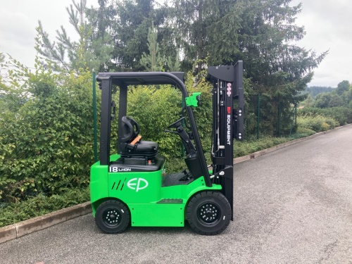 Čelní vysokozdvižný vozík EP EFL181; 48V/150Ah