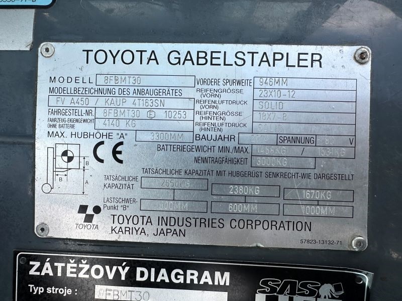 Čelní vysokozdvižný vozík TOYOTA 8FBMT30