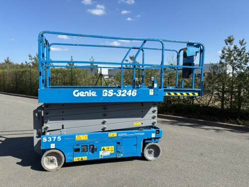 Vysokozdvižná pracovní plošina GENIE GS 3246