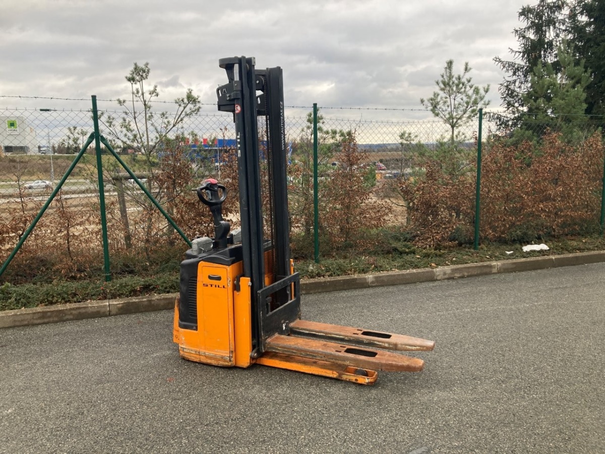 Elektrický vysokozdvižný vozík STILL EGV-S14