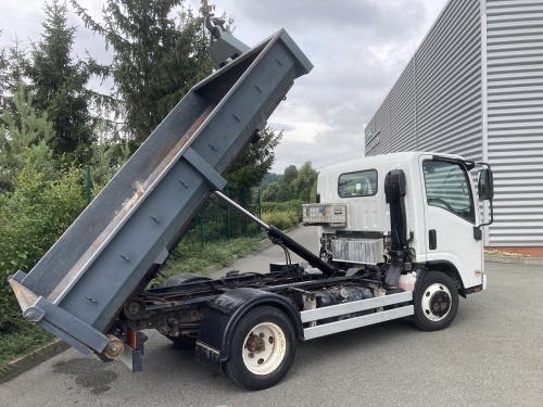 ISUZU NMR 85, kontejnerový nosič