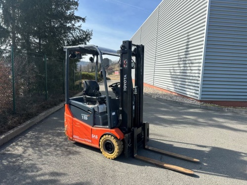 Čelní vysokozdvižný vozík TOYOTA 7FBEST15