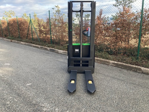 Elektrický vysokozdvižný vozík EP WSA121 24V/100Ah (Li)