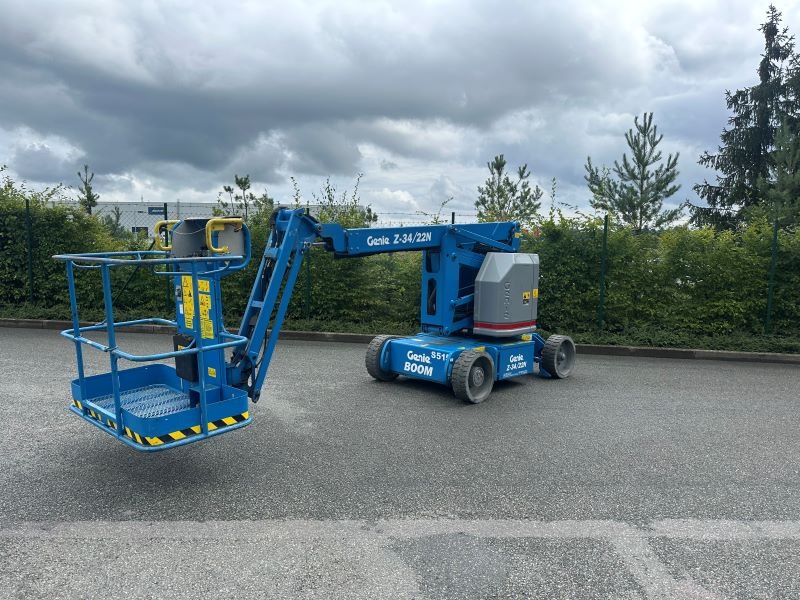 Vysokozdvižná pracovní plošina GENIE Z34-22N