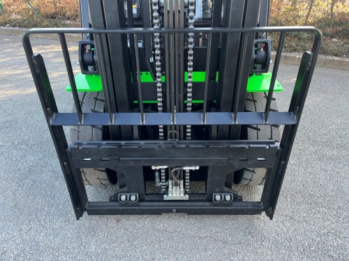 Čelní vysokozdvižný vozík EP EFL352X5; 80V/280Ah (560Ah)