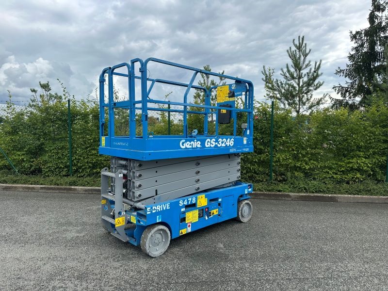 Vysokozdvižná pracovní plošina GENIE GS 3246