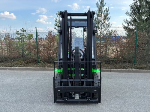 Čelní vysokozdvižný vozík EP EFL252X5; 80V/280Ah (560Ah)