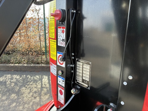 Vysokozdvižná pracovní plošina Manitou 100 VJR