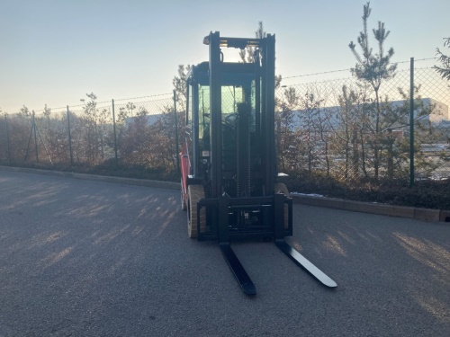 Čelní vysokozdvižný vozík Toyota 02-8FGF25