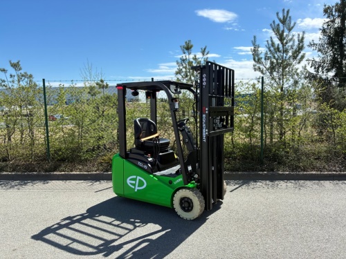 Čelní vysokozdvižný vozík EP TCL152; 80V/100Ah