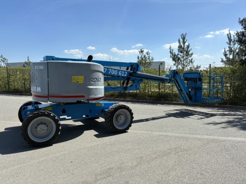 Vysokozdvižná pracovní plošina GENIE Z51/30J