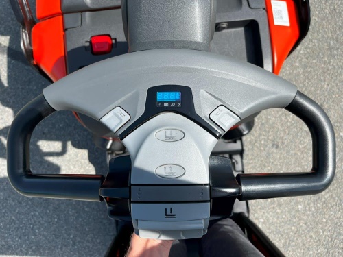Elektrický vysokozdvižný vozík BT SPE 140 L