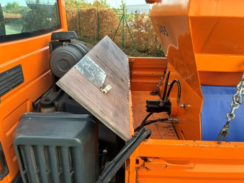 Komunální vozidlo MULTICAR M30