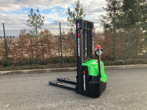 Elektrický vysokozdvižný vozík EP WSA121 24V/100Ah (Li)