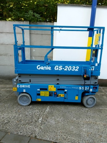 Vysokozdvižná pracovní plošina GENIE GS 2032