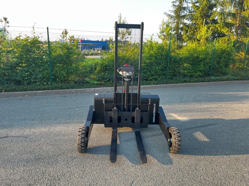 Elektrický vysokozdvižný vozík WP - 100/16