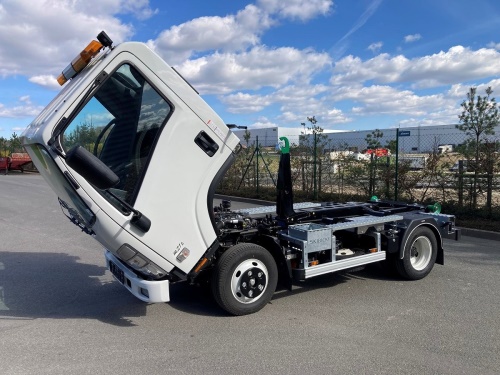 Komunální vozidlo ISUZU M 21 Th