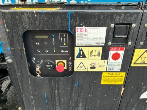 Vysokozdvižná pracovní plošina GENIE GS 3369 RT