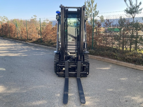 Čelní vysokozdvižný vozík Toyota 06-8FG25F