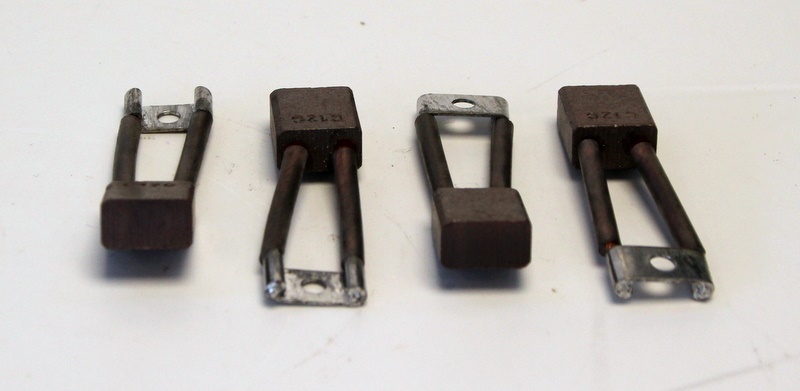 sada uhlíků ARMANNI