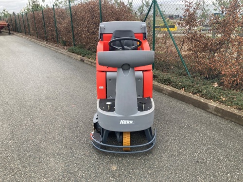 Čisticí stroj HAKOMATIC B 750 R