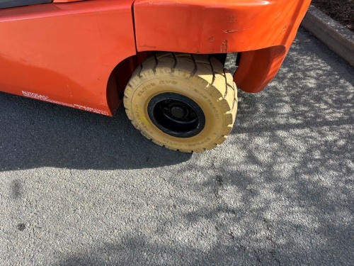 Čelní vysokozdvižný vozík TOYOTA 8FBMT 50