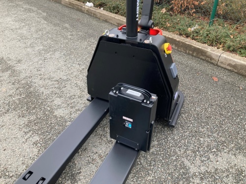 Robotický paletový vozík XP15B+