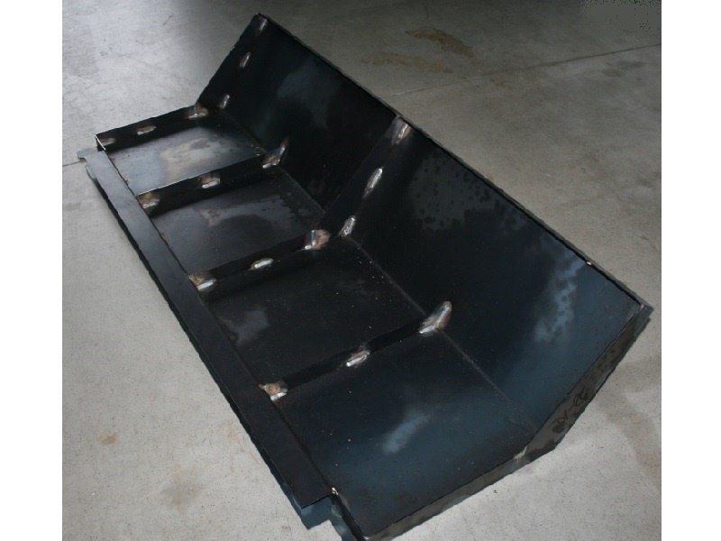 nástavec čela předního korby M25, M26,FUMO,M27,M31