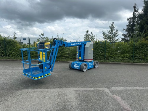 Vysokozdvižná pracovní plošina Genie Z30/20NRJ