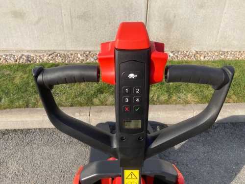 Elektrický paletový vozík  PNE 15/800_36Ah