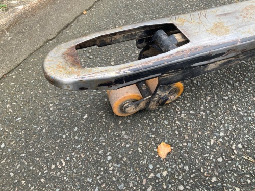 Elektrický nízkozdvižný vozík BT LWE 140