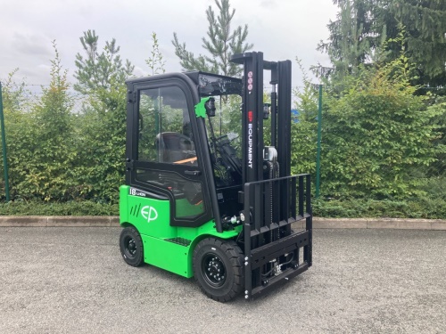 Čelní vysokozdvižný vozík EP EFL181; 48V/150Ah