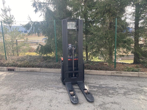 Elektrický vysokozdvižný vozík BT SWE 140