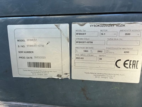 Čelní vysokozdvižný vozík TOYOTA 9FBM35T