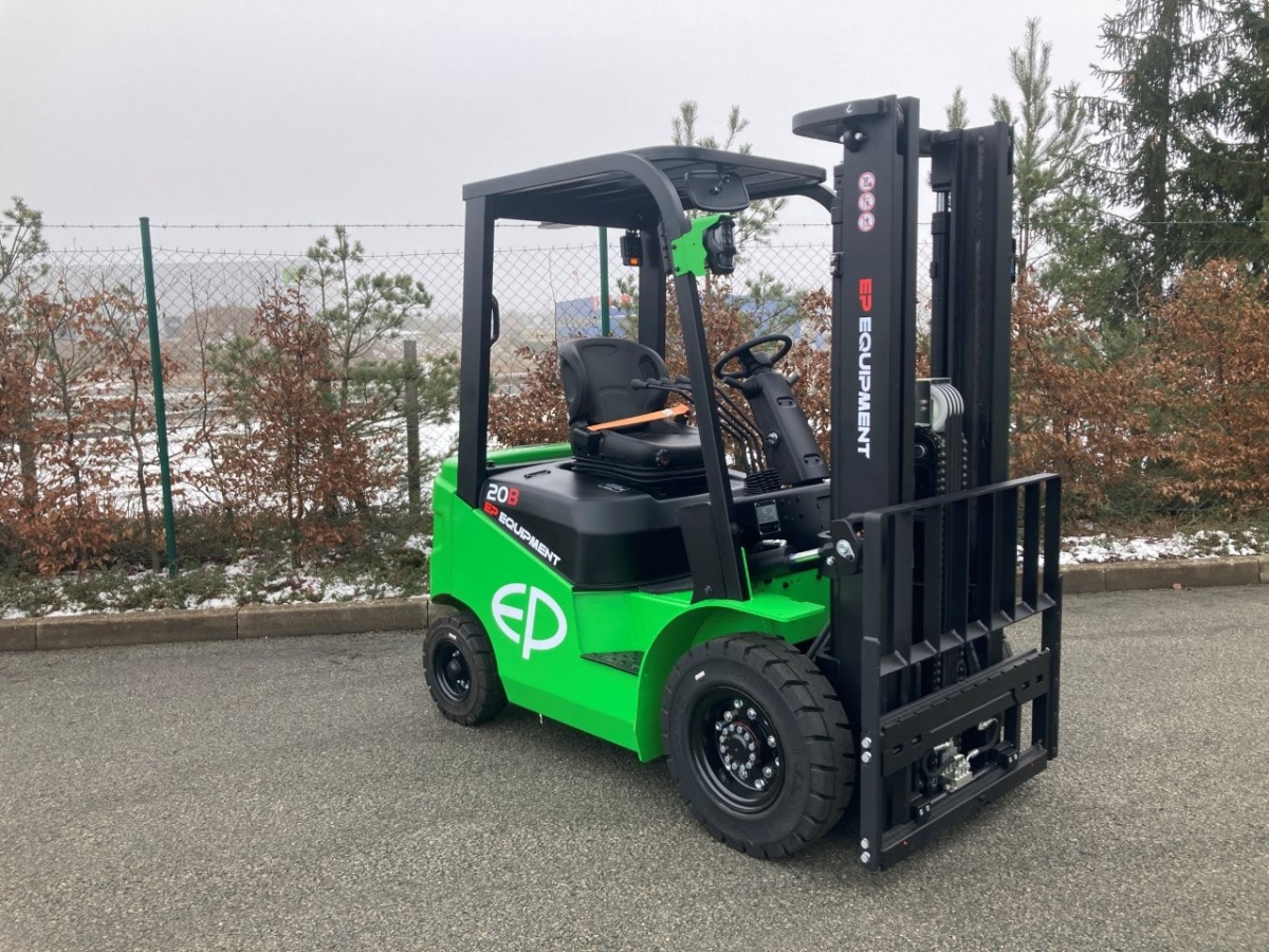 Čelní vysokozdvižný vozík EFL203 80V/230Ah; 60A, externí nabíječ