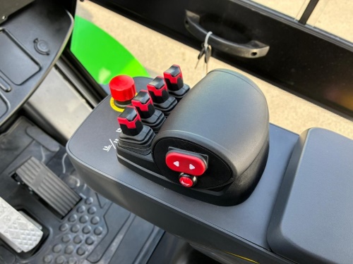 Čelní vysokozdvižný vozík EP EFL803-HV-9; 309V/304Ah