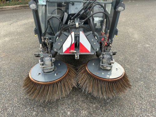 Víceúčelový komunální stroj HAKO Citymaster 1650