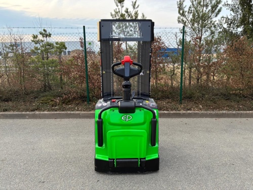 Elektrický vysokozdvižný vozík EP RSL161i; 24V/205 Ah (Li)