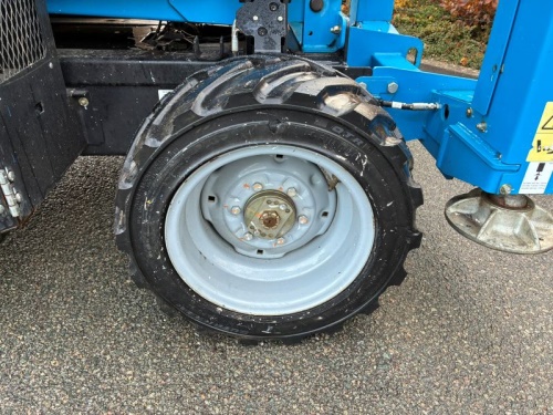 Vysokozdvižná pracovní plošina GENIE GS 3369 RT