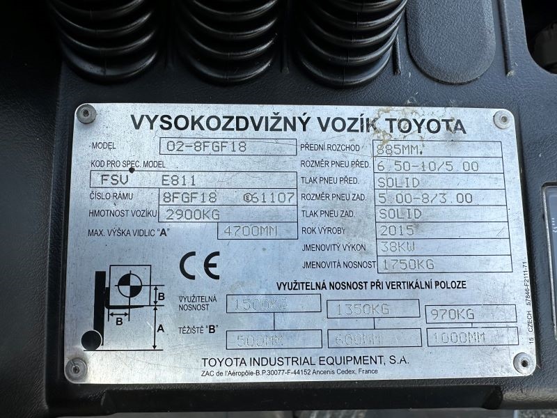 Čelní vysokozdvižný vozík TOYOTA 02-8FGF18