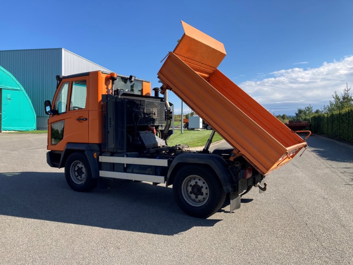Komunální vozidlo Multicar M31 E6 4x4 krátký rozvor