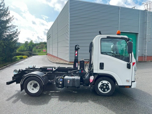 Komunální vozidlo ISUZU M21 TT