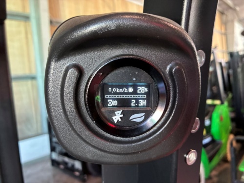 Čelní vysokozdvižný vozík EP TCL152; 80V/100Ah