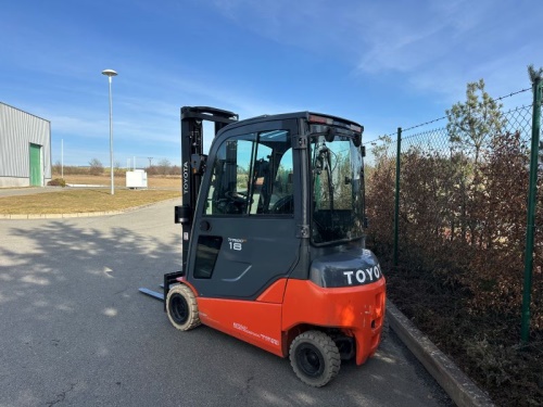 Čelní vysokozdvižný vozík TOYOTA 8FBMT18