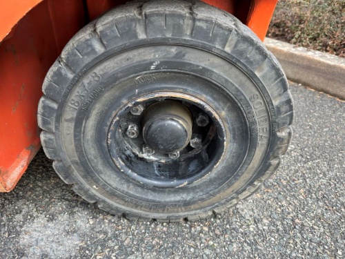 Čelní vysokozdvižný vozík TOYOTA 8FBMT30