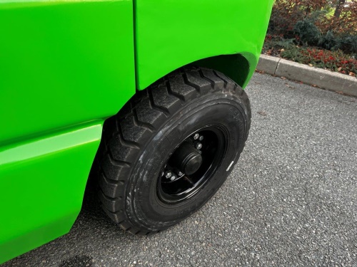 Čelní vysokozdvižný vozík EP EFL 302; 80V/410Ah