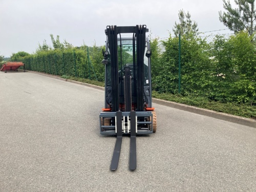 Čelní vysokozdvižný vozík TOYOTA 8FBMK20T