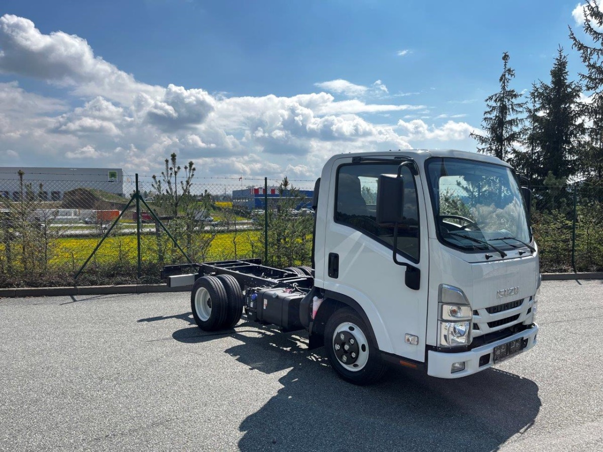 Komunální vozidlo ISUZU M21 TT